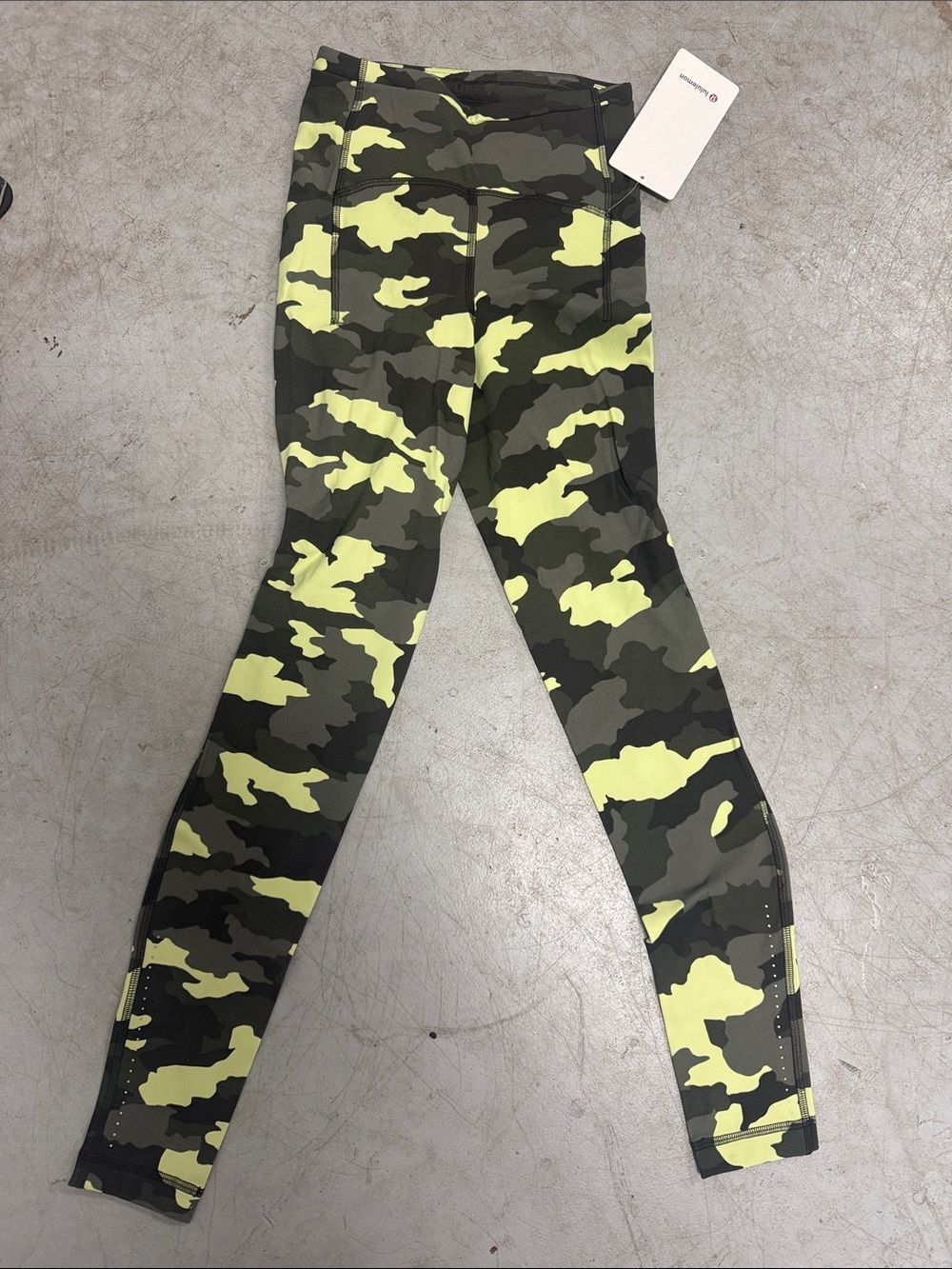 Lululemon Swift Speed Size 2 Neon Green Camo Active Leggings NWT
